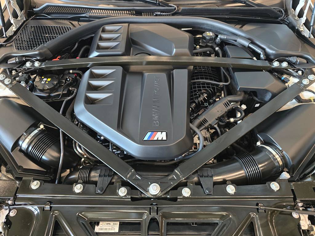 Thumbnail: 2025 BMW M3 - 9