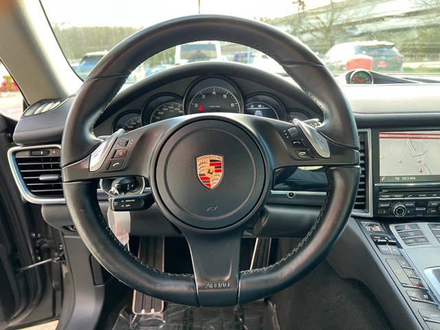 2015 Porsche Panamera 4 25