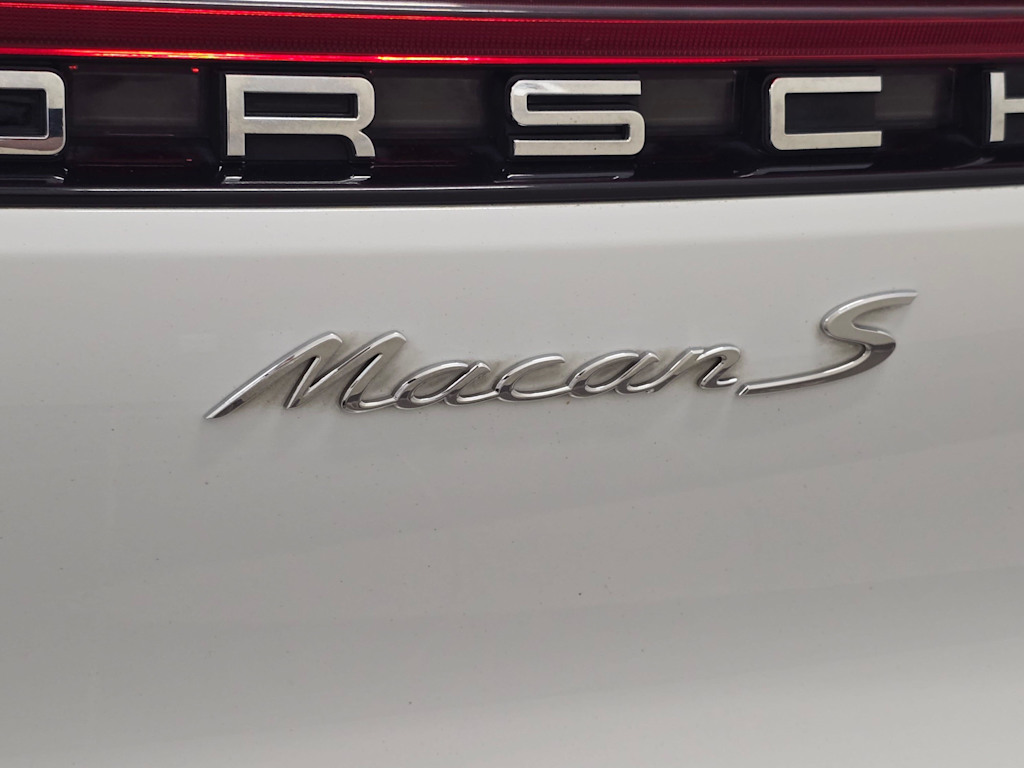 Thumbnail: 2019 Porsche Macan - 7