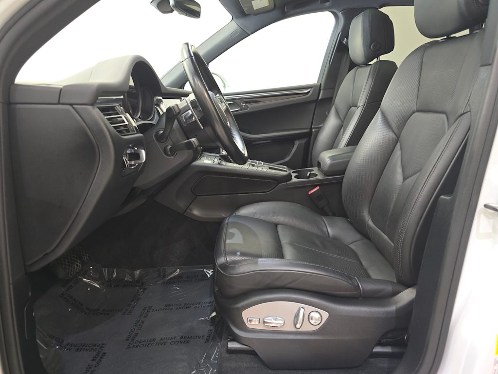 Thumbnail: 2019 Porsche Macan - 11
