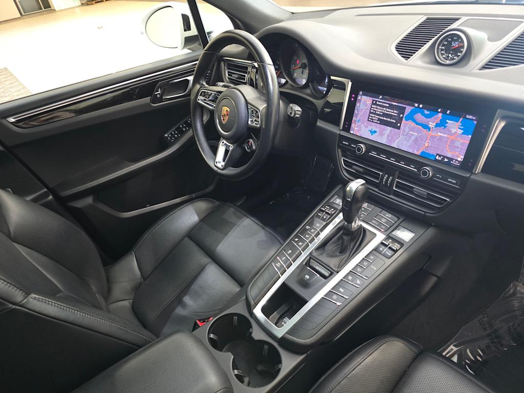 Thumbnail: 2019 Porsche Macan - 15