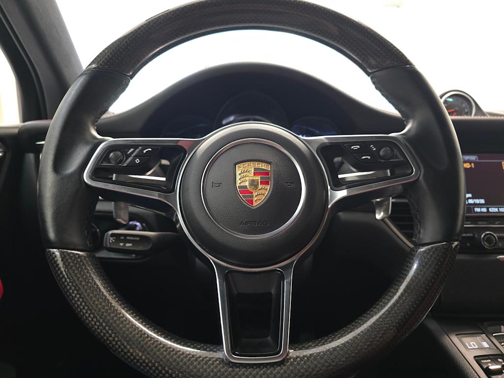 Thumbnail: 2015 Porsche Macan - 14