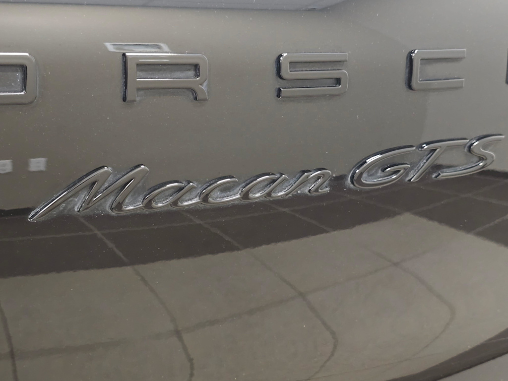 Thumbnail: 2017 Porsche Macan - 7