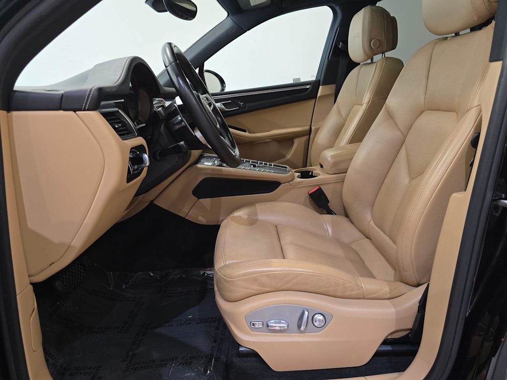 Thumbnail: 2017 Porsche Macan - 11