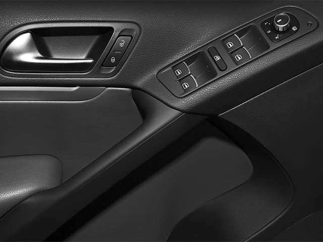 Thumbnail: 2013 Volkswagen Tiguan - 20