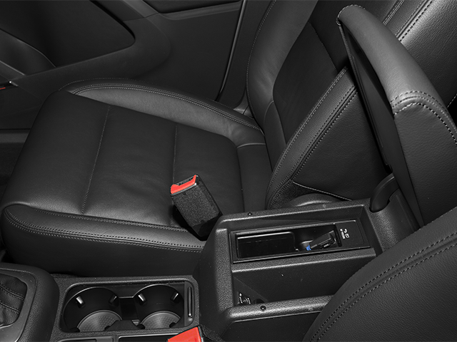 Thumbnail: 2013 Volkswagen Tiguan - 19