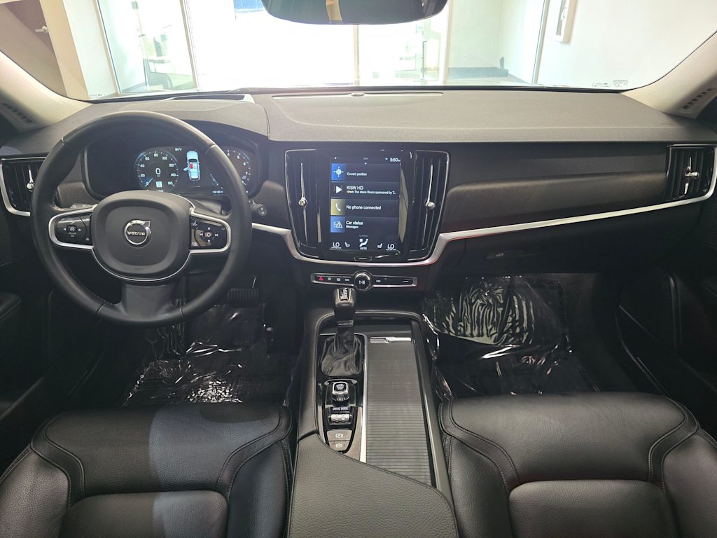 Thumbnail: 2019 Volvo V90 - 10