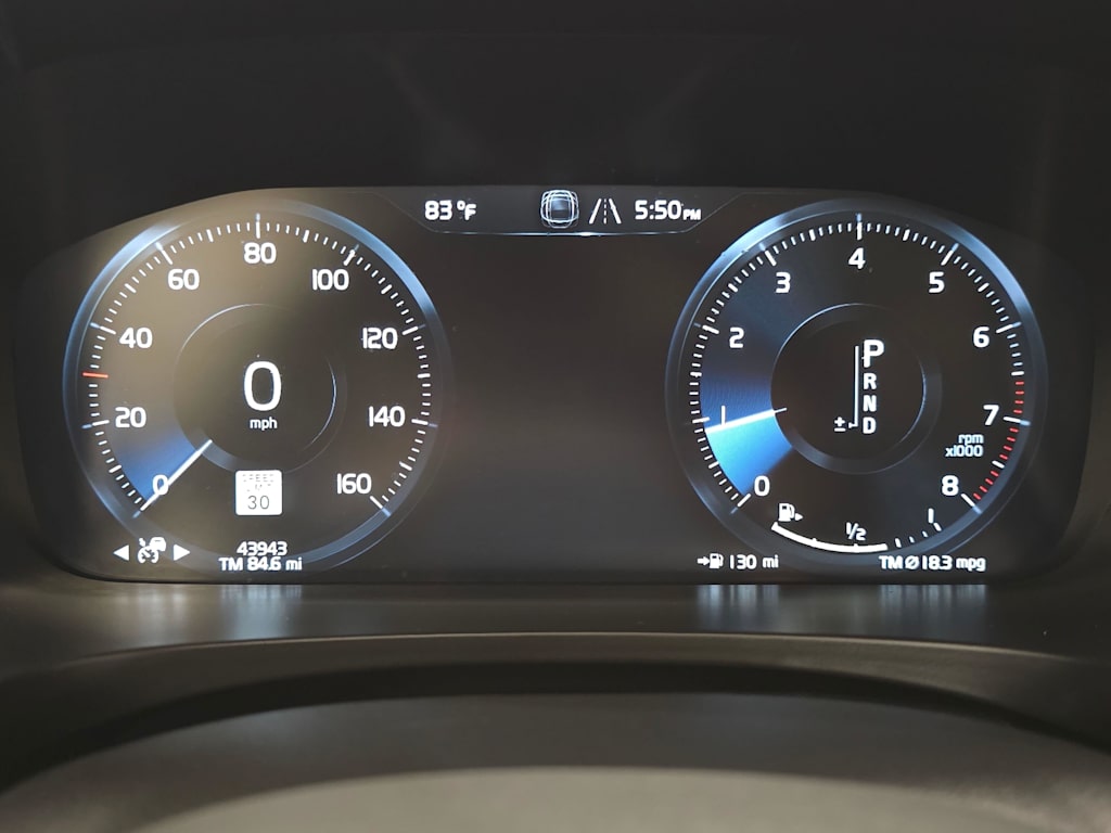Thumbnail: 2019 Volvo V90 - 18