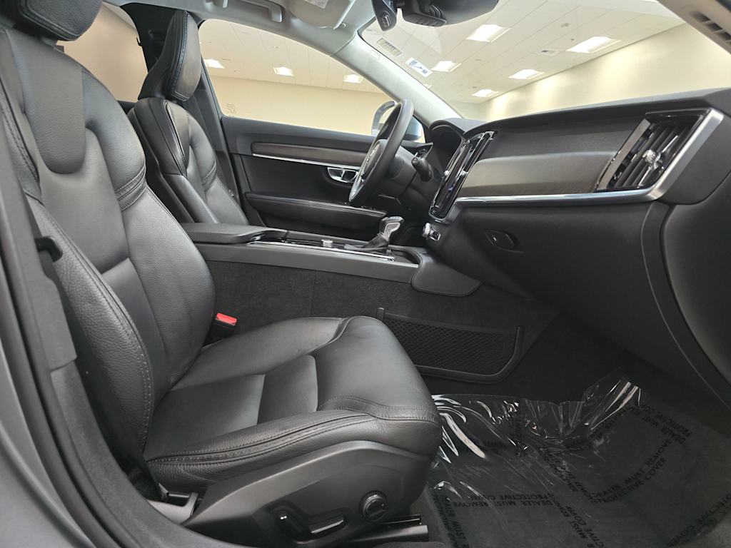 Thumbnail: 2020 Volvo V90 - 11