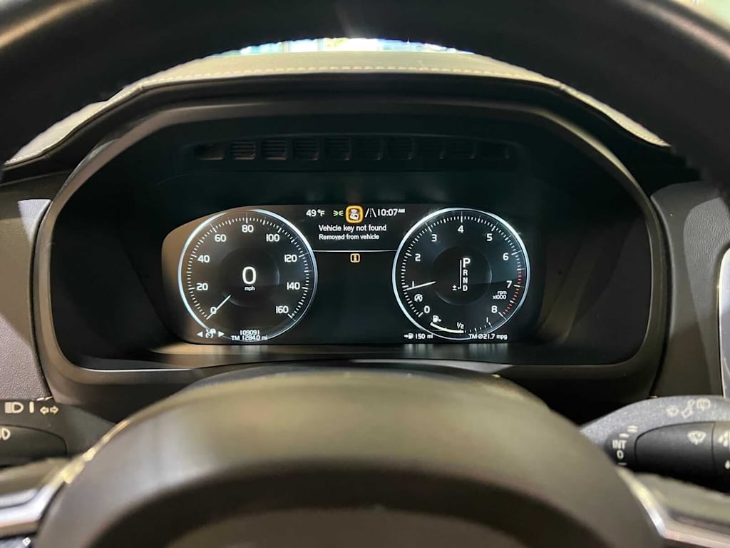 Thumbnail: 2017 Volvo XC90 - 17