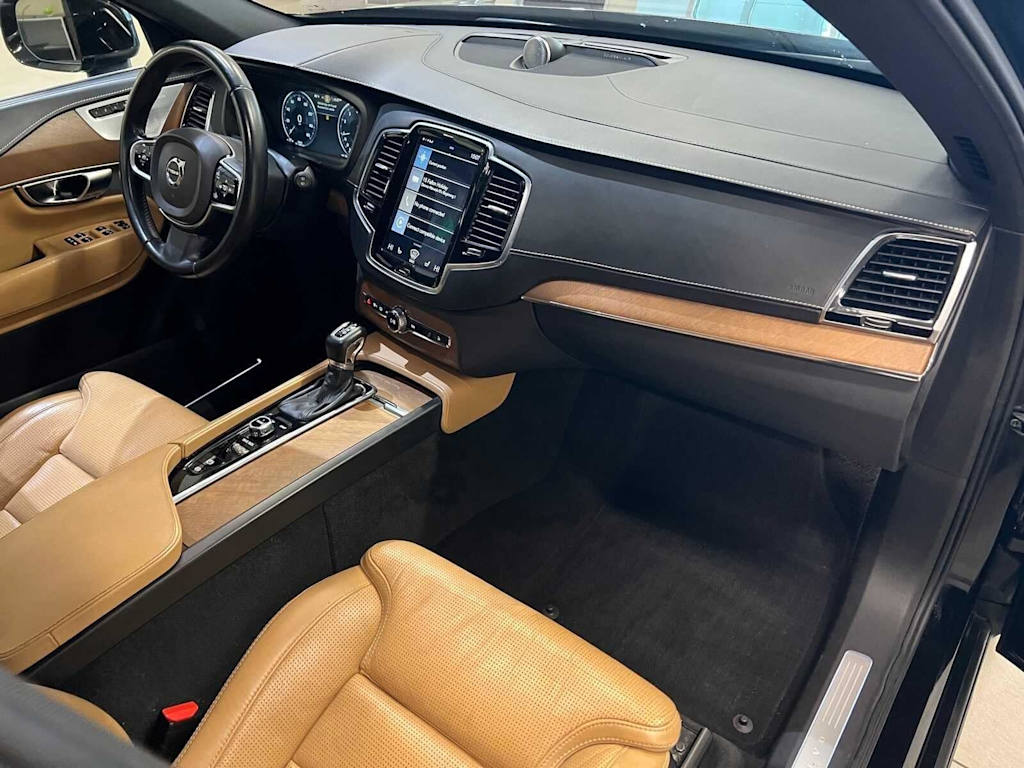 Thumbnail: 2017 Volvo XC90 - 13