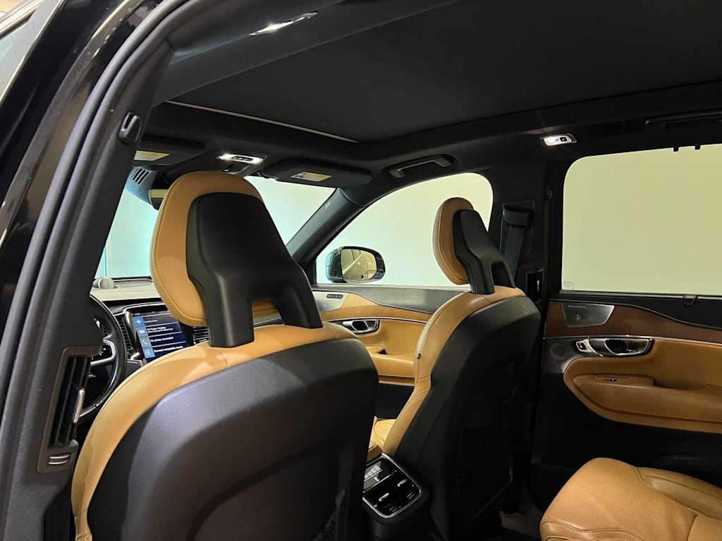 Thumbnail: 2017 Volvo XC90 - 12