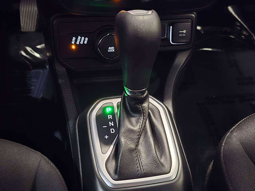 Thumbnail: 2018 Jeep Renegade - 15