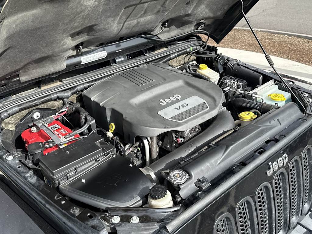 Thumbnail: 2015 Jeep Wrangler - 9