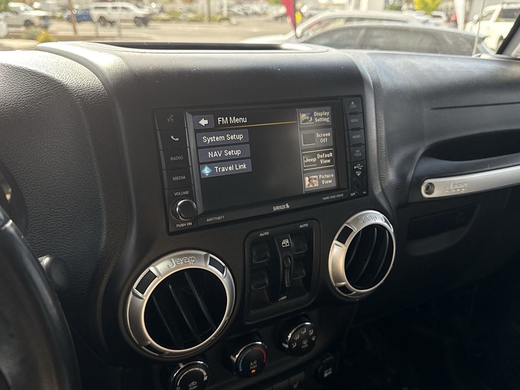 Thumbnail: 2015 Jeep Wrangler - 14