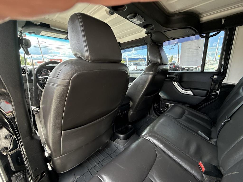 Thumbnail: 2015 Jeep Wrangler - 12