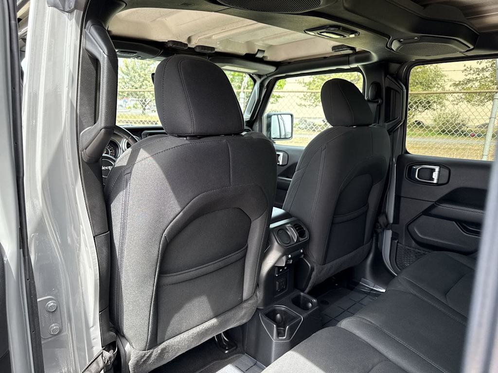 Thumbnail: 2022 Jeep Wrangler - 20