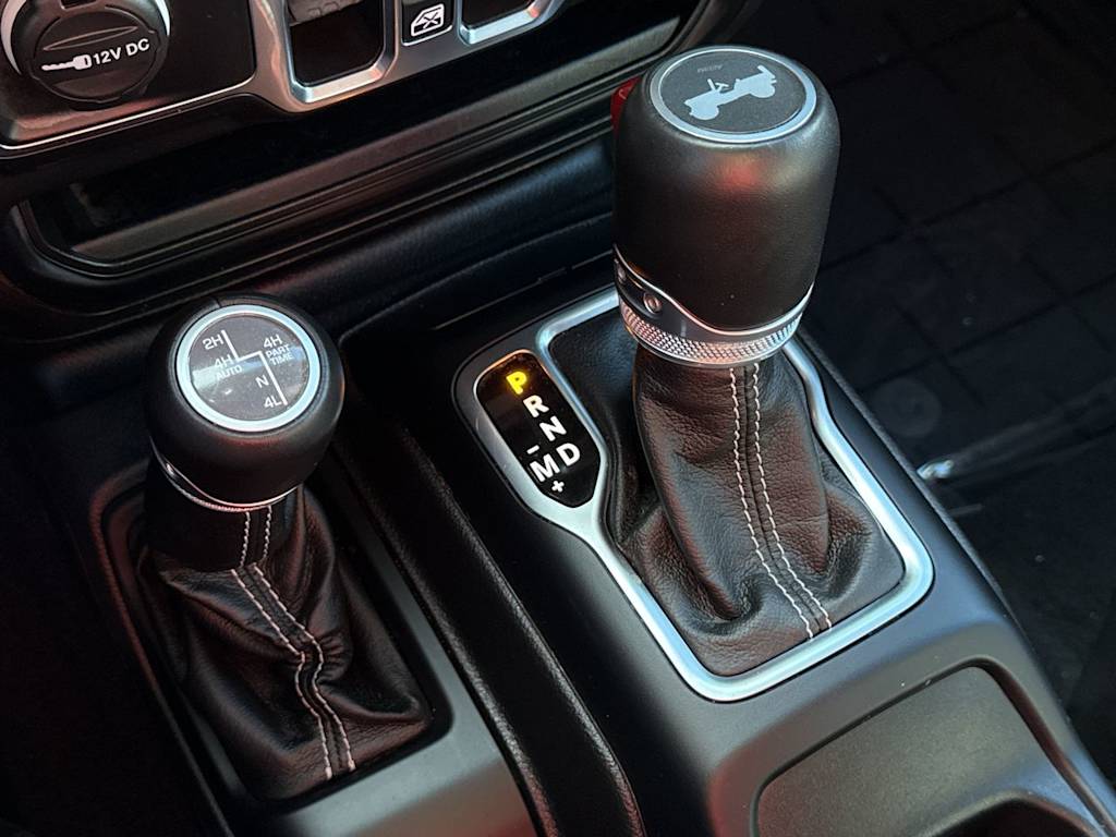 Thumbnail: 2021 Jeep Wrangler - 14