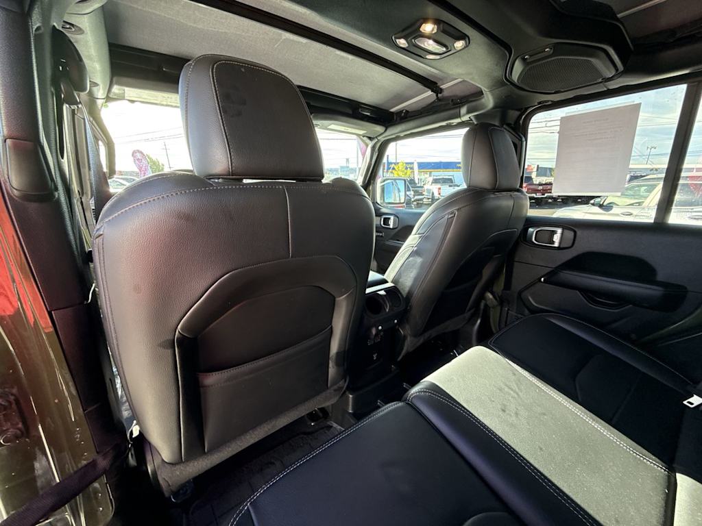 Thumbnail: 2021 Jeep Wrangler - 18