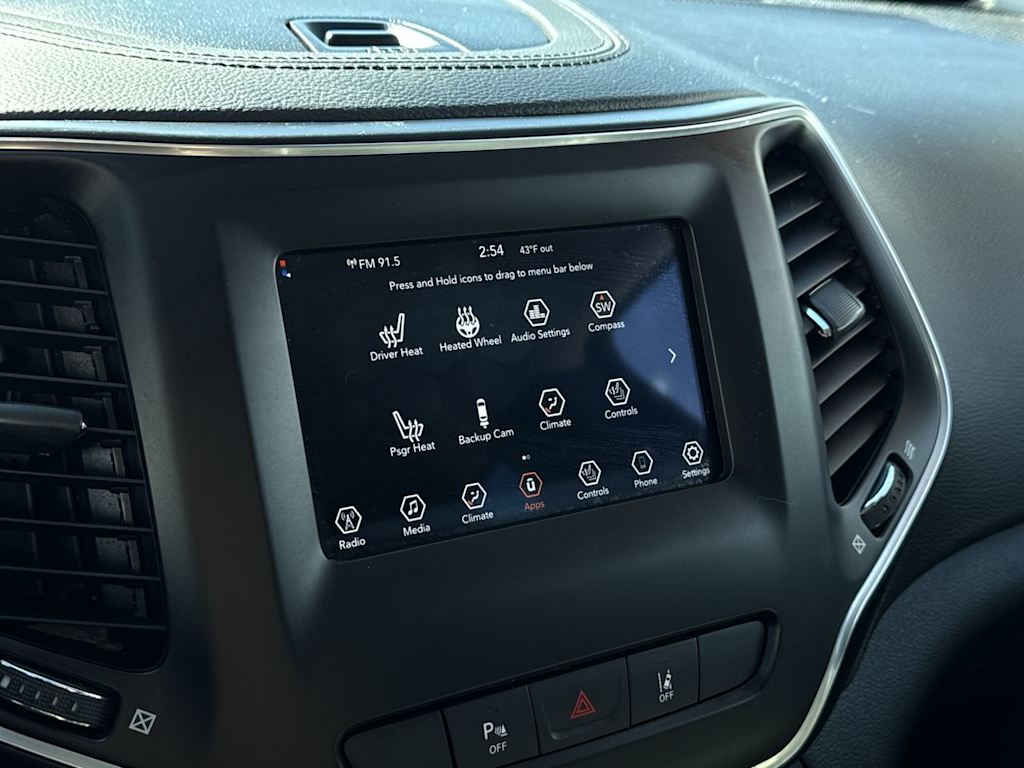 Thumbnail: 2021 Jeep Cherokee - 14