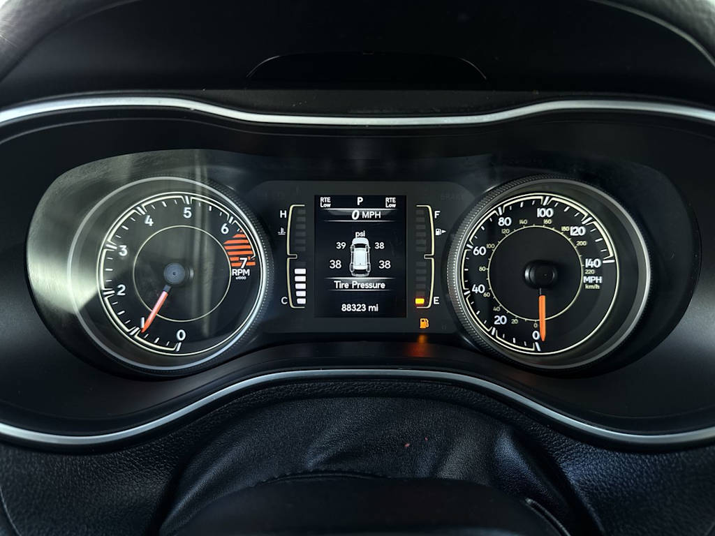 Thumbnail: 2021 Jeep Cherokee - 16