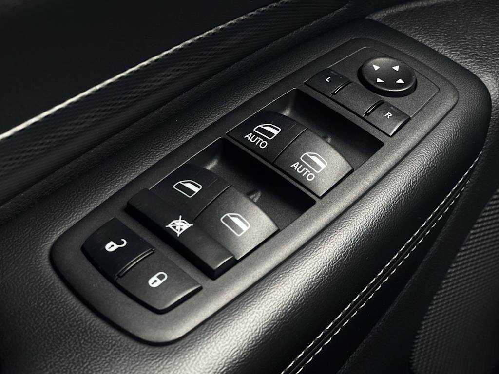 Thumbnail: 2022 Dodge Durango - 25