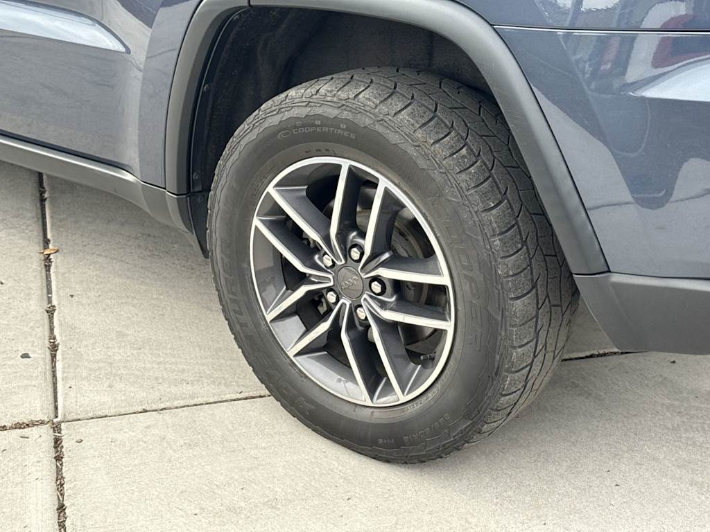 Thumbnail: 2019 Jeep Grand Cherokee - 8