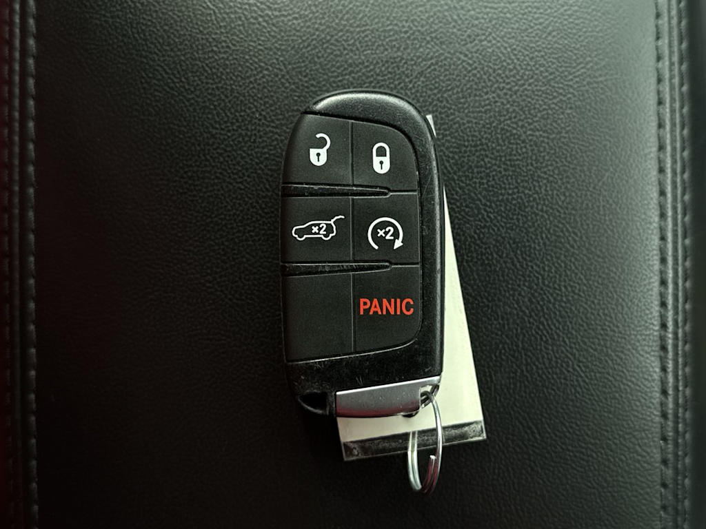 Thumbnail: 2019 Jeep Grand Cherokee - 18