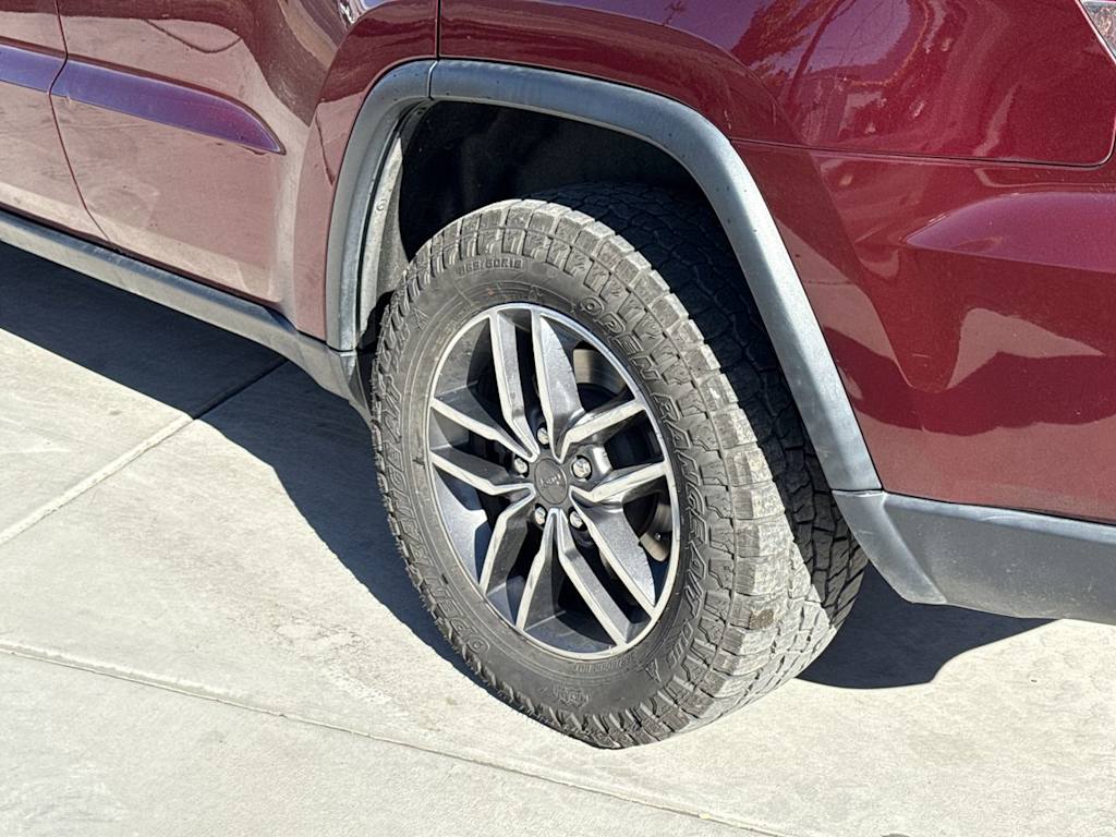 Thumbnail: 2019 Jeep Grand Cherokee - 8