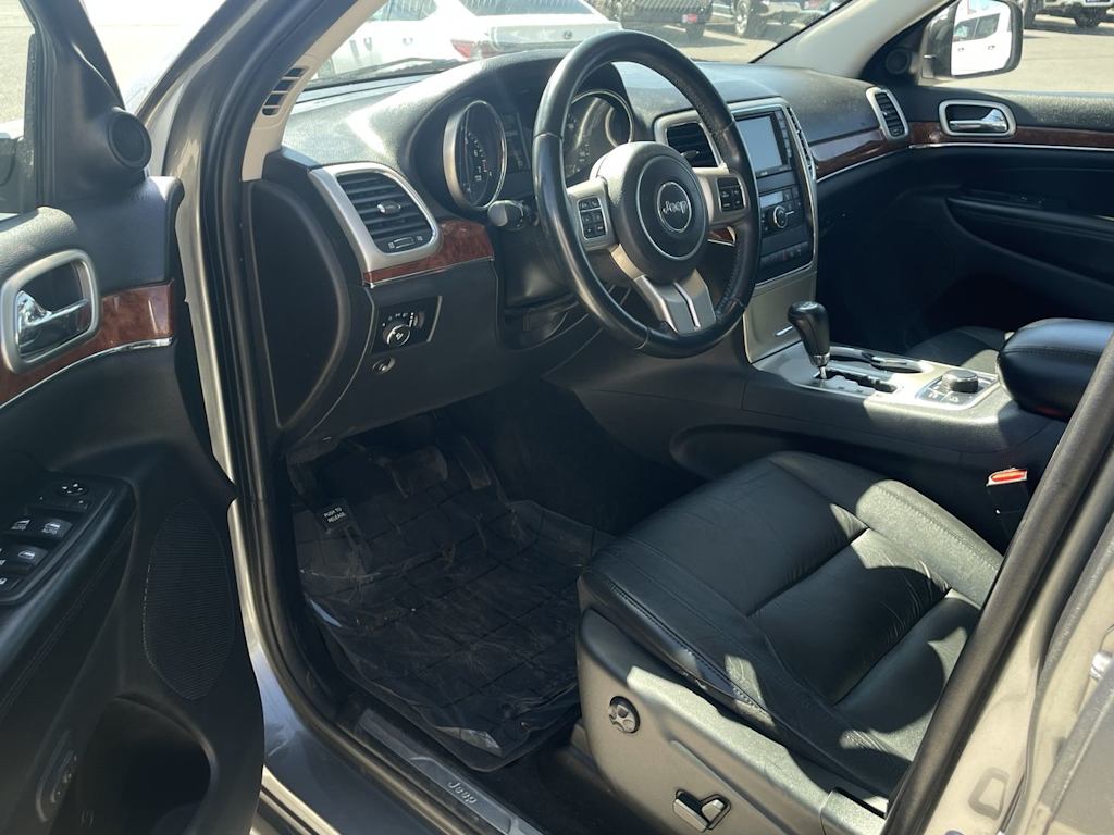 2012 Jeep Grand Cherokee Limited Edition 2