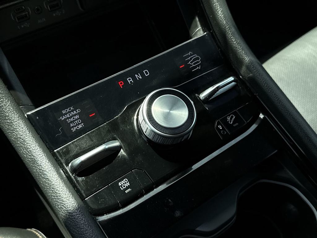 Thumbnail: 2023 Jeep Grand Cherokee - 14
