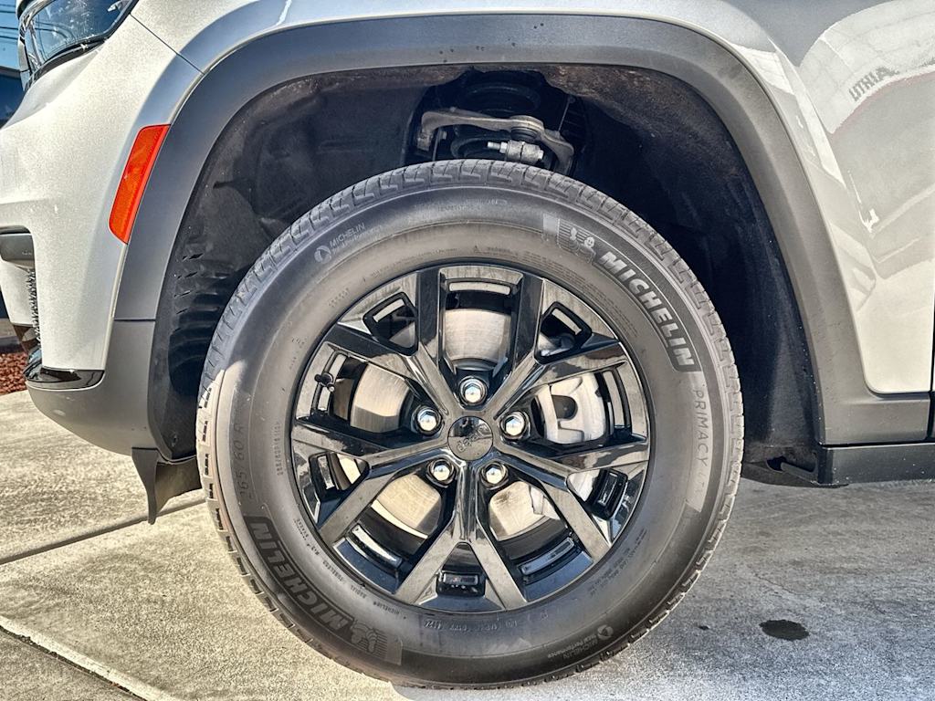 Thumbnail: 2024 Jeep Grand Cherokee L - 8
