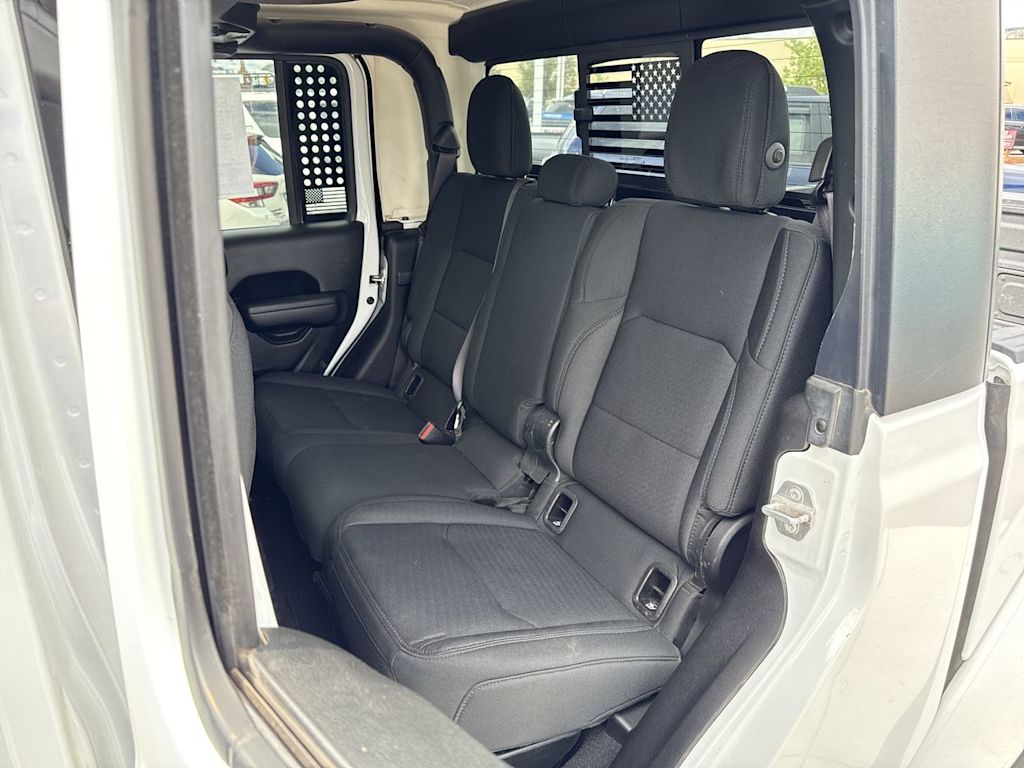 Thumbnail: 2021 Jeep Gladiator - 13