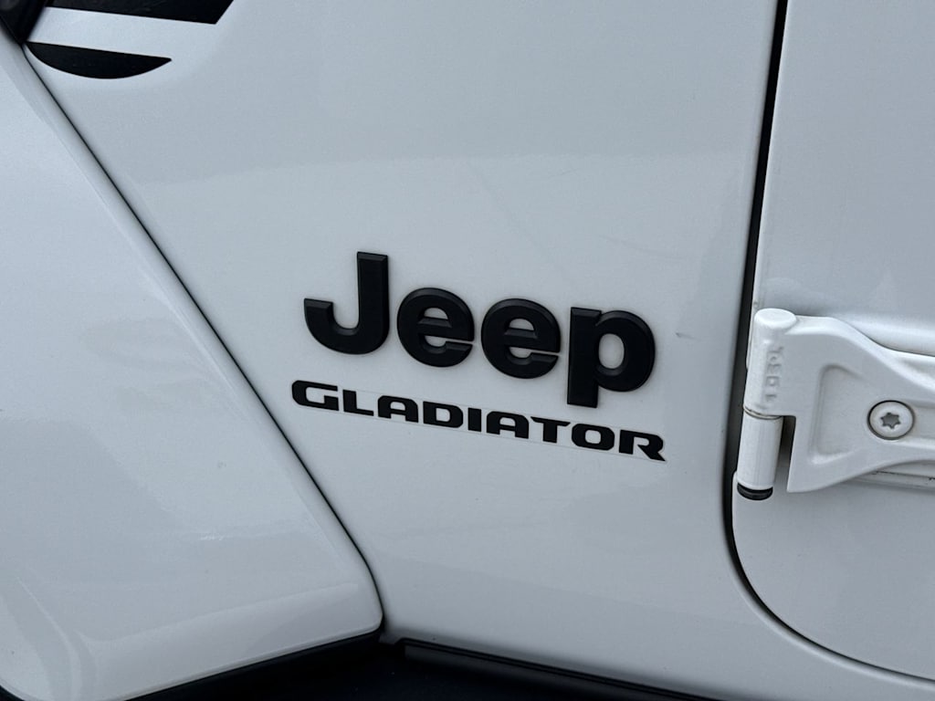 Thumbnail: 2021 Jeep Gladiator - 7