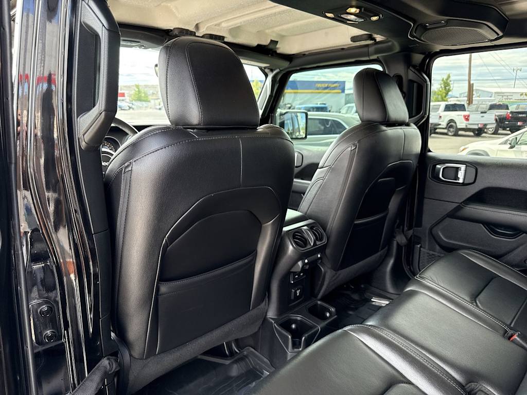 Thumbnail: 2020 Jeep Gladiator - 21