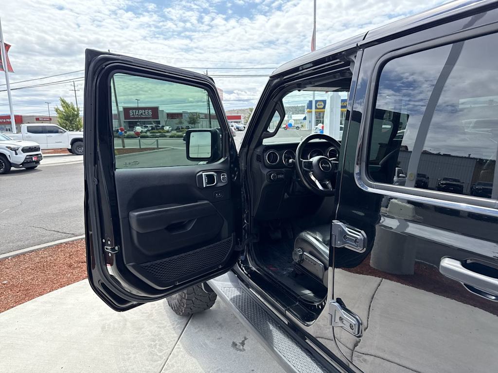 Thumbnail: 2020 Jeep Gladiator - 2