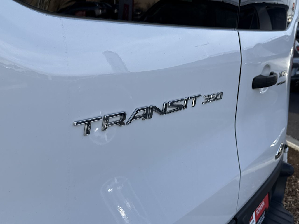 Thumbnail: 2016 Ford Transit Series - 7