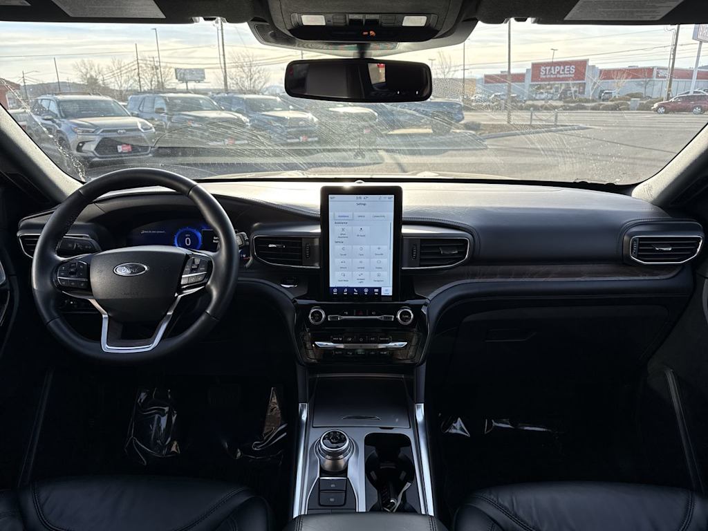 Thumbnail: 2023 Ford Explorer - 9