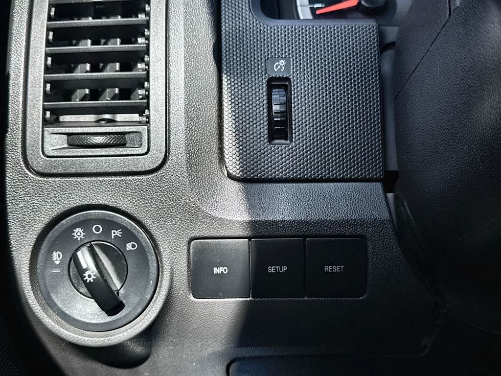 Thumbnail: 2012 Ford Escape - 22