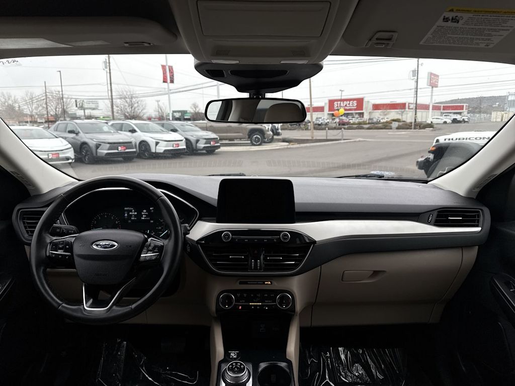 Thumbnail: 2022 Ford Escape - 10