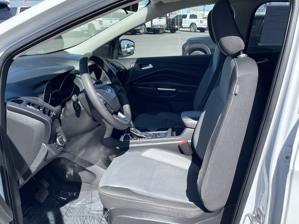 2019 Ford Escape SE 12