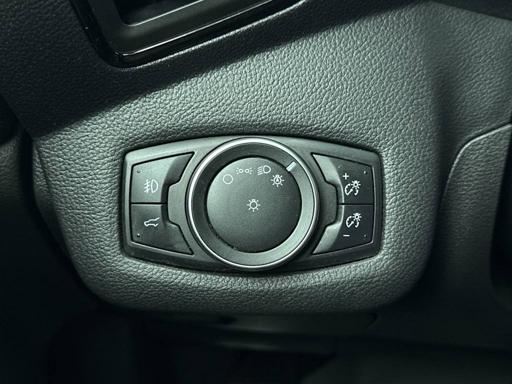 Thumbnail: 2017 Ford Escape - 23
