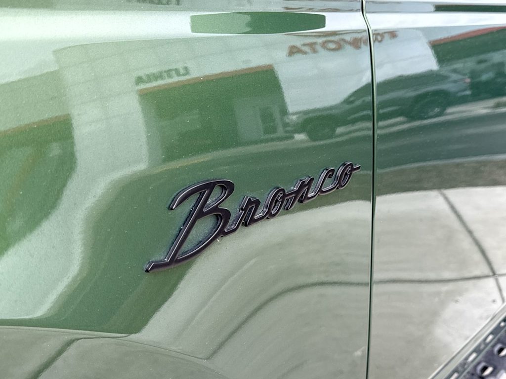 Thumbnail: 2023 Ford Bronco - 7