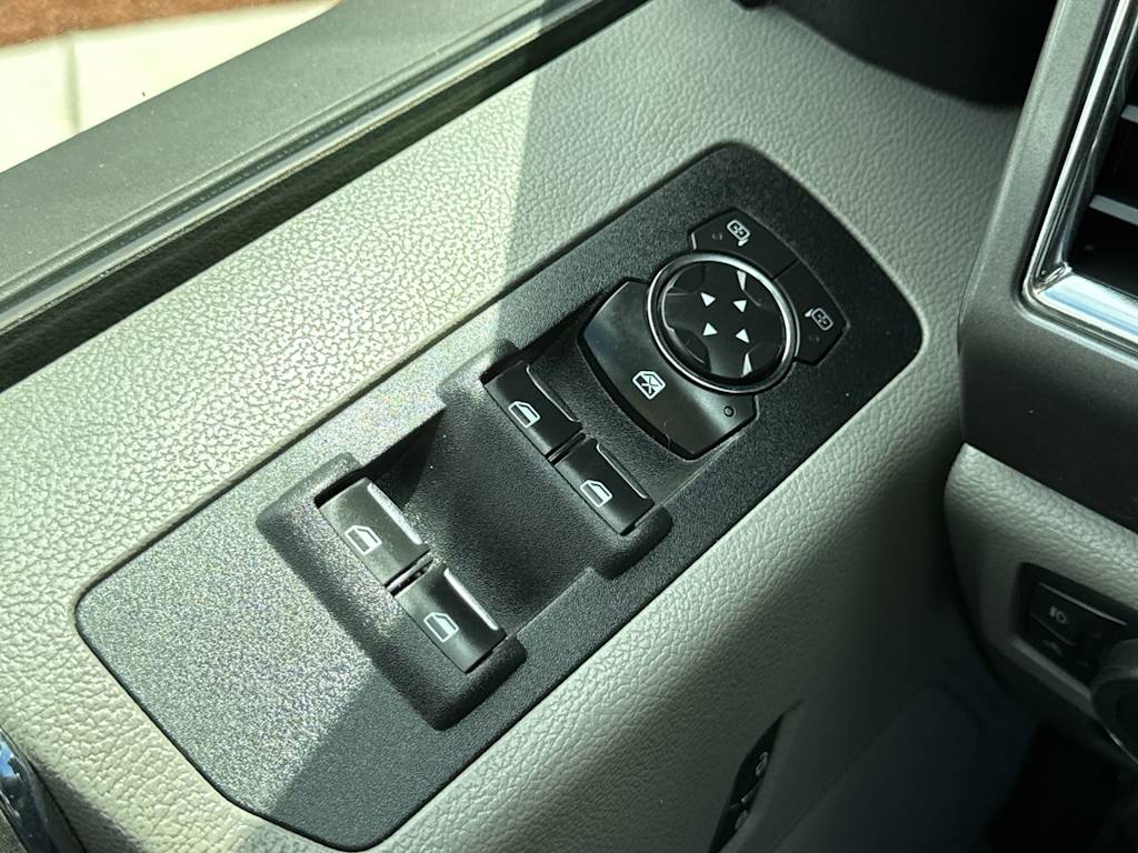 Thumbnail: 2015 Ford F-150 - 24