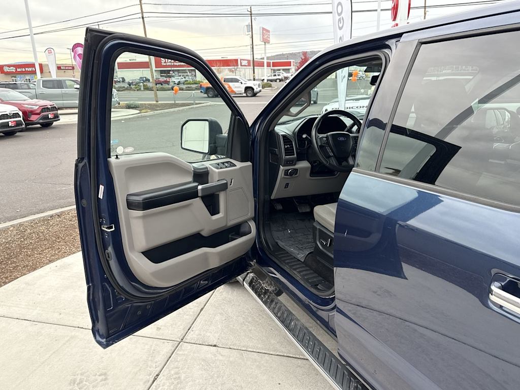 Thumbnail: 2017 Ford F-150 - 19