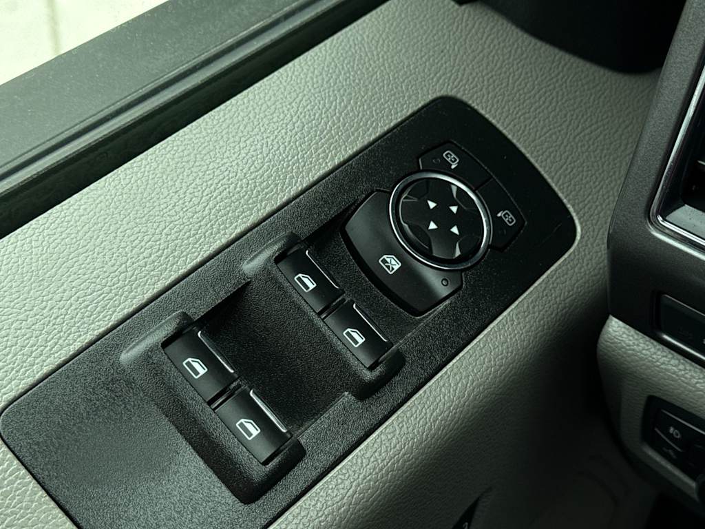 Thumbnail: 2017 Ford F-150 - 24