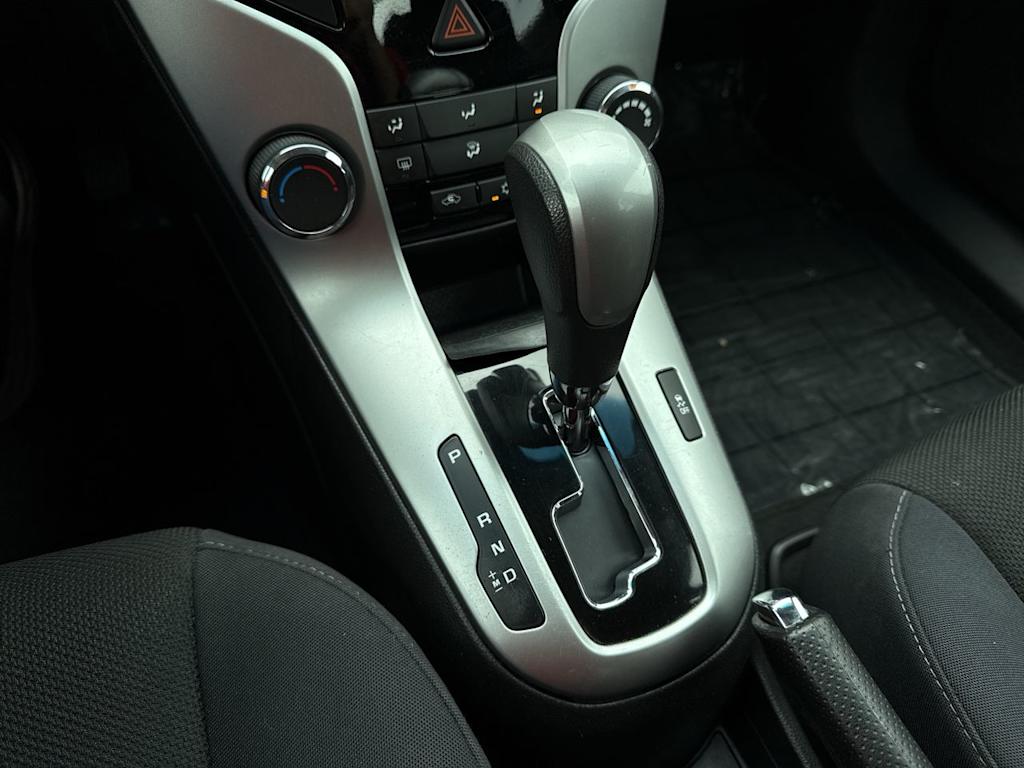 Thumbnail: 2016 Chevrolet Cruze - 15