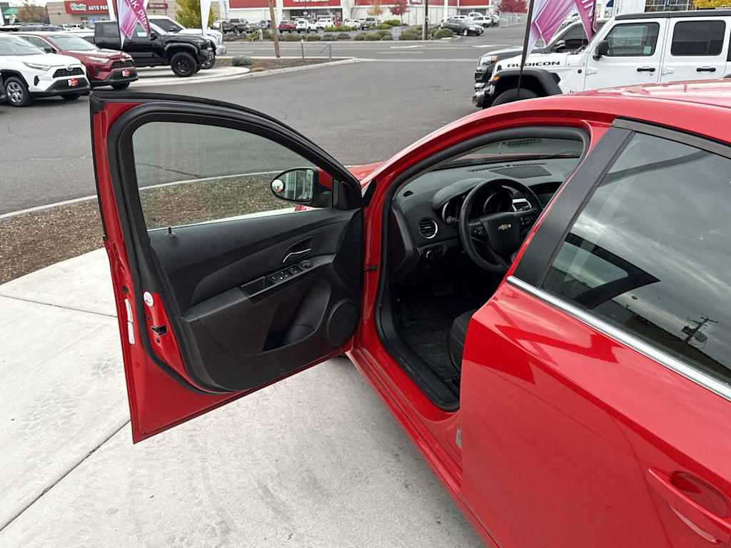 Thumbnail: 2016 Chevrolet Cruze - 20