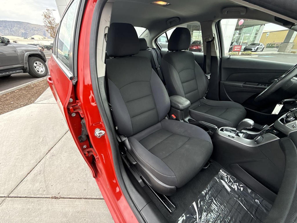 Thumbnail: 2016 Chevrolet Cruze - 12