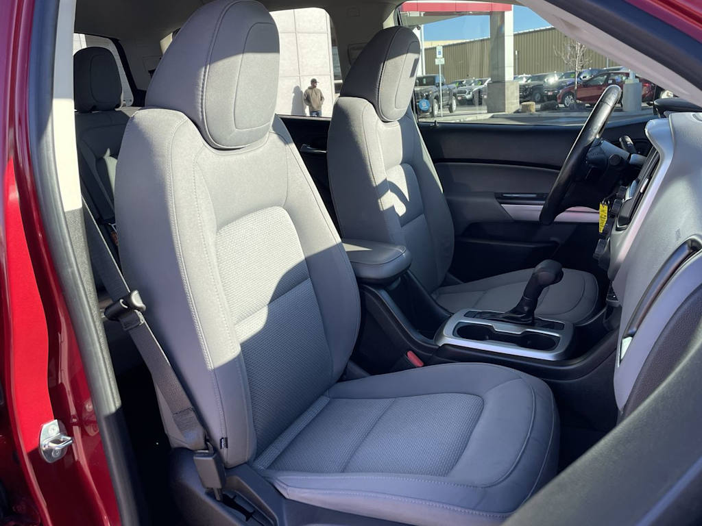 2019 Chevrolet Colorado LT 19